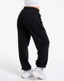 Fearless V-Shape Oversized Jogger in Schwarz für