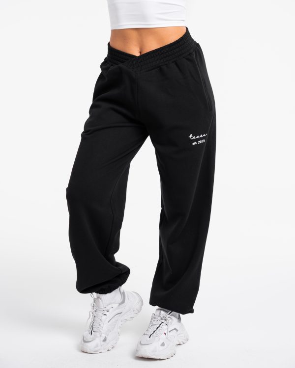 Fearless V-Shape Oversized Jogger in Schwarz für