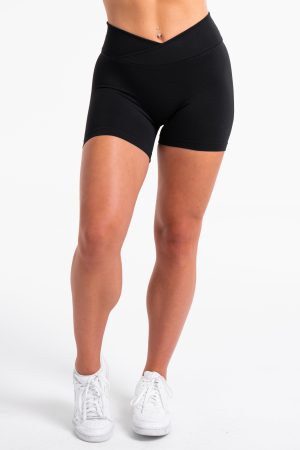 Fearless V-Shape Covert Scrunch Short Schwarz mit