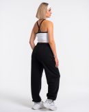 Fearless V-Shape Oversized Jogger in Schwarz für