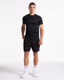 Pace Fitted T-Shirt in Schwarz für Damen