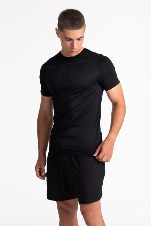 Pace Fitted T-Shirt in Schwarz für Damen