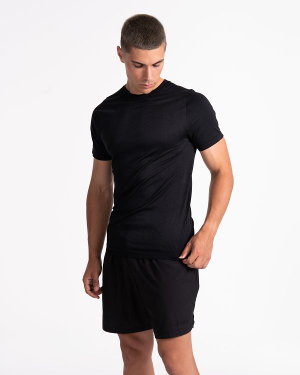 Pace Fitted T-Shirt in Schwarz für Damen