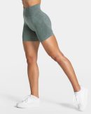 Modische Acid Covert Scrunch Short in Farbe Basil