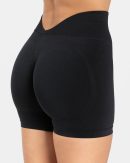 Modische Essence V-Back Covert Scrunch Short in F