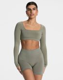 Femme Backless Longsleeve Khaki – bequem und styl