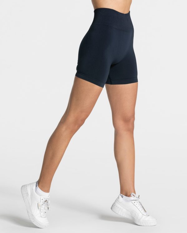 Pure Covert Scrunch Short für Frauen in Midnight – Bild 2