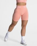 Signature Scrunch Short in Peach für Damen