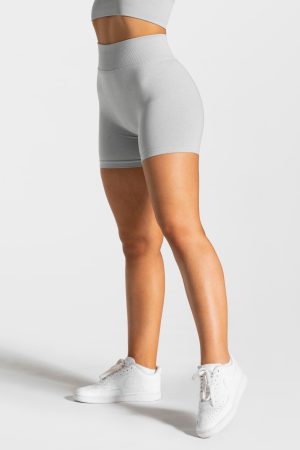 Modische Statement Scrunch Short in Farbe Hellgrau