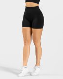 Damen Statement Scrunch Short Schwarz mit Komfort
