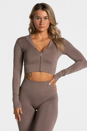Statement Zip Jacke Mokka – bequem und stylisch