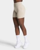 Endorphin Sculpt Scrunch Shorts Latte für Sport u