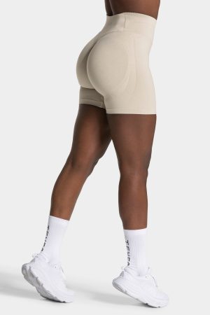 Endorphin Sculpt Scrunch Shorts Latte für Sport u