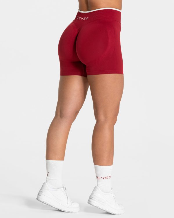Ignite Sculpt Scrunch Short  Cherry – bequem und