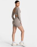Ignite Sculpt Scrunch Short  für Frauen in Stone