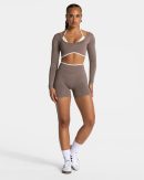 Ignite Sculpt Scrunch Short  Damenhose in Mokka