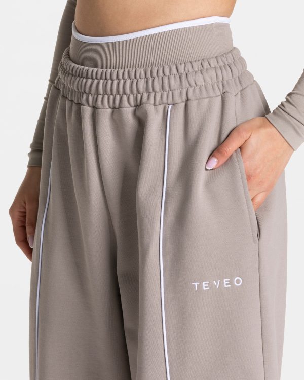 Ignite Wide Leg Jogger  in Stone für Damen – Bild 4