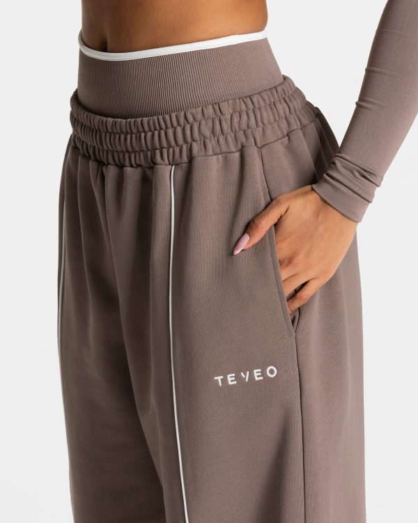 Ignite Wide Leg Jogger  Damenhose in Mokka – Bild 4