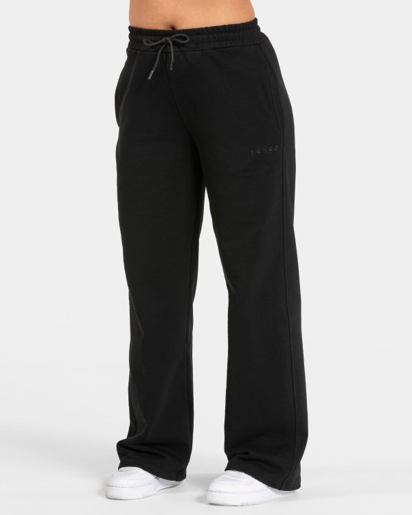 RI’VAIV Straight Leg Jogger Damenhose in Schwarz