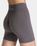 Timeless Pro Covert Scrunch Short Graphit – beque