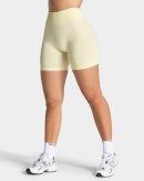 Damen Timeless Pro Covert Scrunch Short Butter Ye