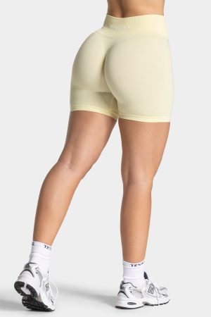 Damen Timeless Pro Covert Scrunch Short Butter Ye