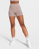 Modische Timeless Scrunch Short in Farbe Dust