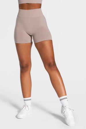 Modische Timeless Scrunch Short in Farbe Dust