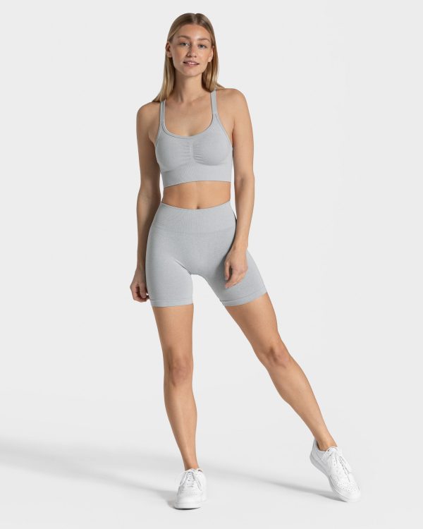 Modische Timeless Scrunch Short in Farbe Hellgrau – Bild 3