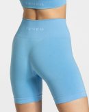 Modische Classy Short in Farbe Babyblau