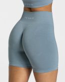 Modische Classy Short in Farbe Stahlblau