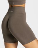 Classy Short für Frauen in Taupe