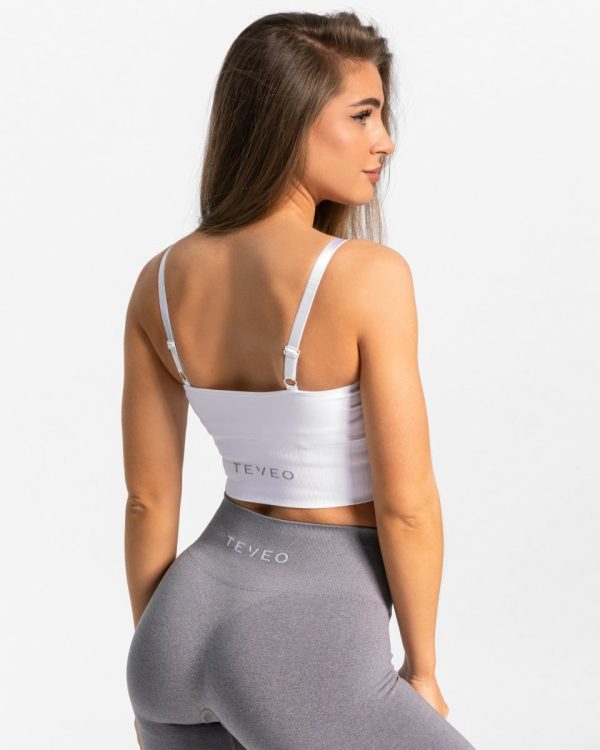 Essential V-Top Damenhose in Weiß – Bild 2