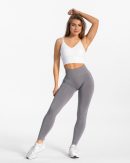 Essential V-Top Damenhose in Weiß