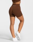Modische Sensation Short in Farbe Karamell