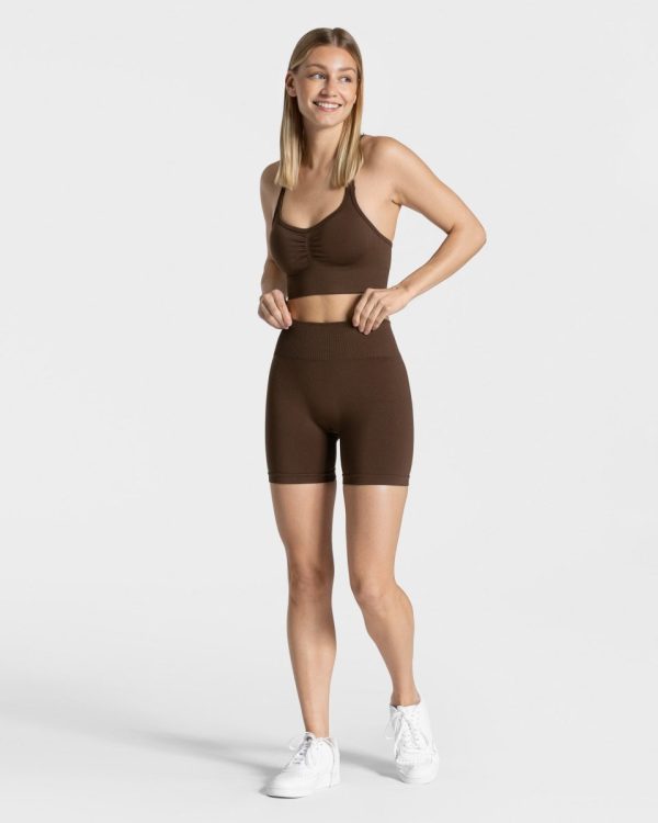 Timeless Scrunch Short Damenhose in Dunkelbraun – Bild 5
