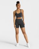 Modische Timeless Scrunch Short in Farbe Dunkelgr