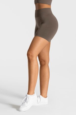 Timeless Scrunch Short "Taupe" - TEVEO