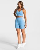 True Short Damenhose in Babyblau
