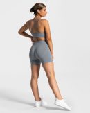 True Short in Stahlblau für Damen